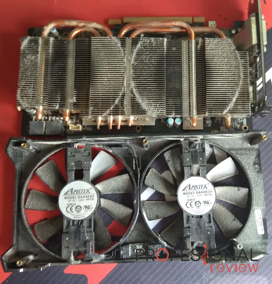Cómo limpiar tu placa gráfica: Guía completa para un rendimiento óptimo - Cómo limpiar una placa de circuito de GPU como limpiar placa grafica - Cómo limpiar una placa de circuito de GPU