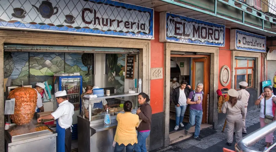 <b>Churrería El Moro</b>: Historia, Precios y Legado - Cuál es la churrería El Moro original churrería el moro grafica - Cuál es la churrería El Moro original