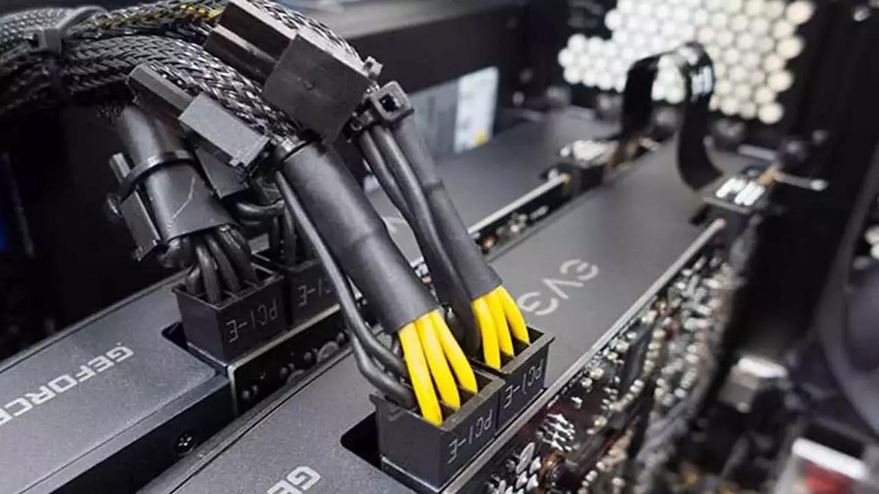 adaptador para esconder cable de tarjeta grafica - Qué cable de la fuente va a la tarjeta gráfica