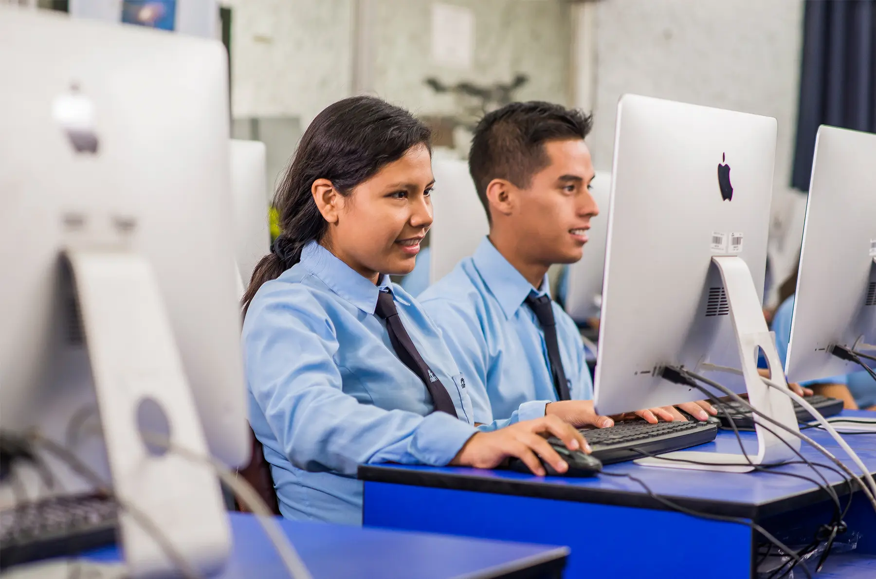 Tecnología gráfica y diseño gráfico: una fusión creativa - Qué es lo que hace un diseñador gráfico digital tecnologia grafica diseño grafico - Qué es lo que hace un diseñador gráfico digital