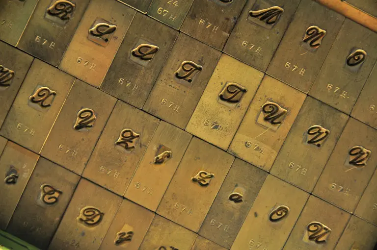 Tipos de Imprenta: Un Análisis en Profundidad de la Composición Tipográfica - Qué es un tipo en imprenta en imprenta conjunto de tipos fundidos en una misma matriz - Qué es un tipo en imprenta