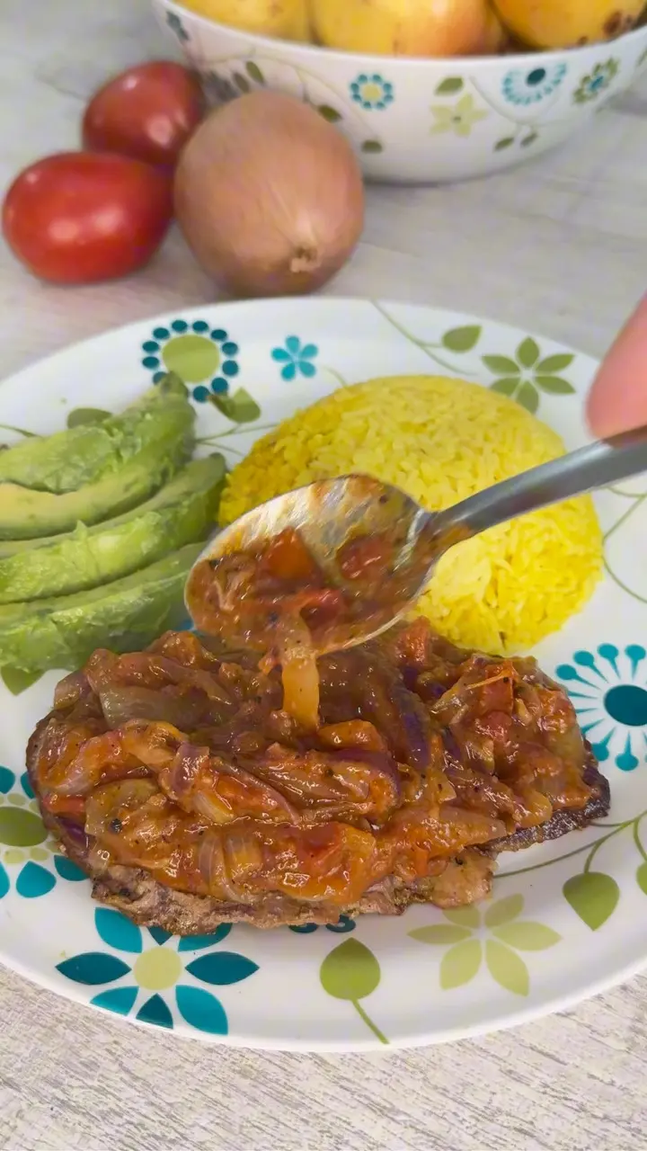 Bife a Caballo: Descripción gráfica del clásico plato - Qué significa bistec a caballo bifes a caballo descripcion grafica - Qué significa bistec a caballo