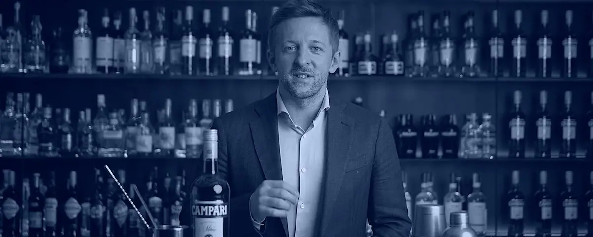 Campari: Gráfica de un Ícono Italiano - Qué tipo de licor es el Campari campari grafica - Qué tipo de licor es el Campari